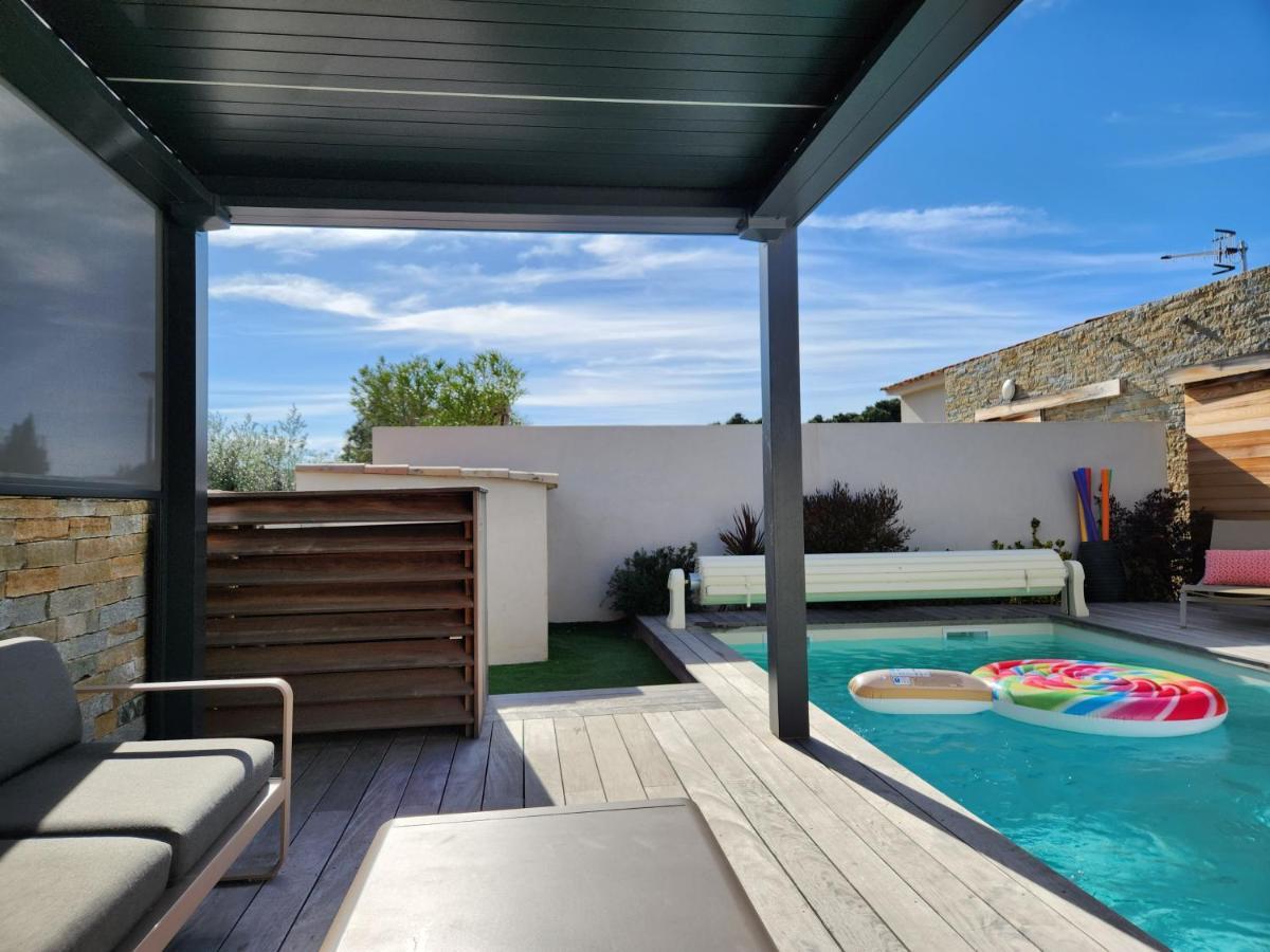 Villa Home Holiday A Cala Rossa Lecci Bagian luar foto
