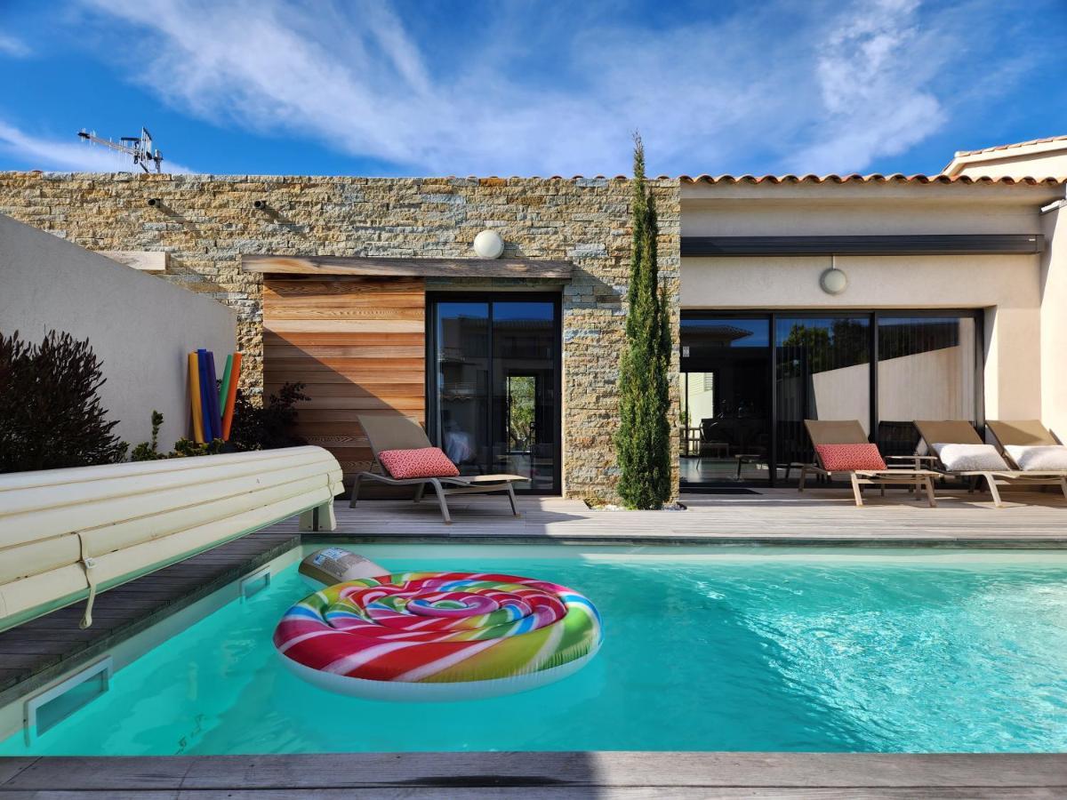 Villa Home Holiday A Cala Rossa Lecci Bagian luar foto