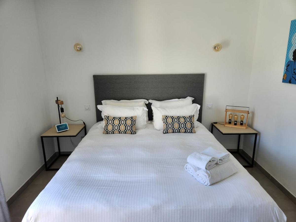 Villa Home Holiday A Cala Rossa Lecci Bagian luar foto
