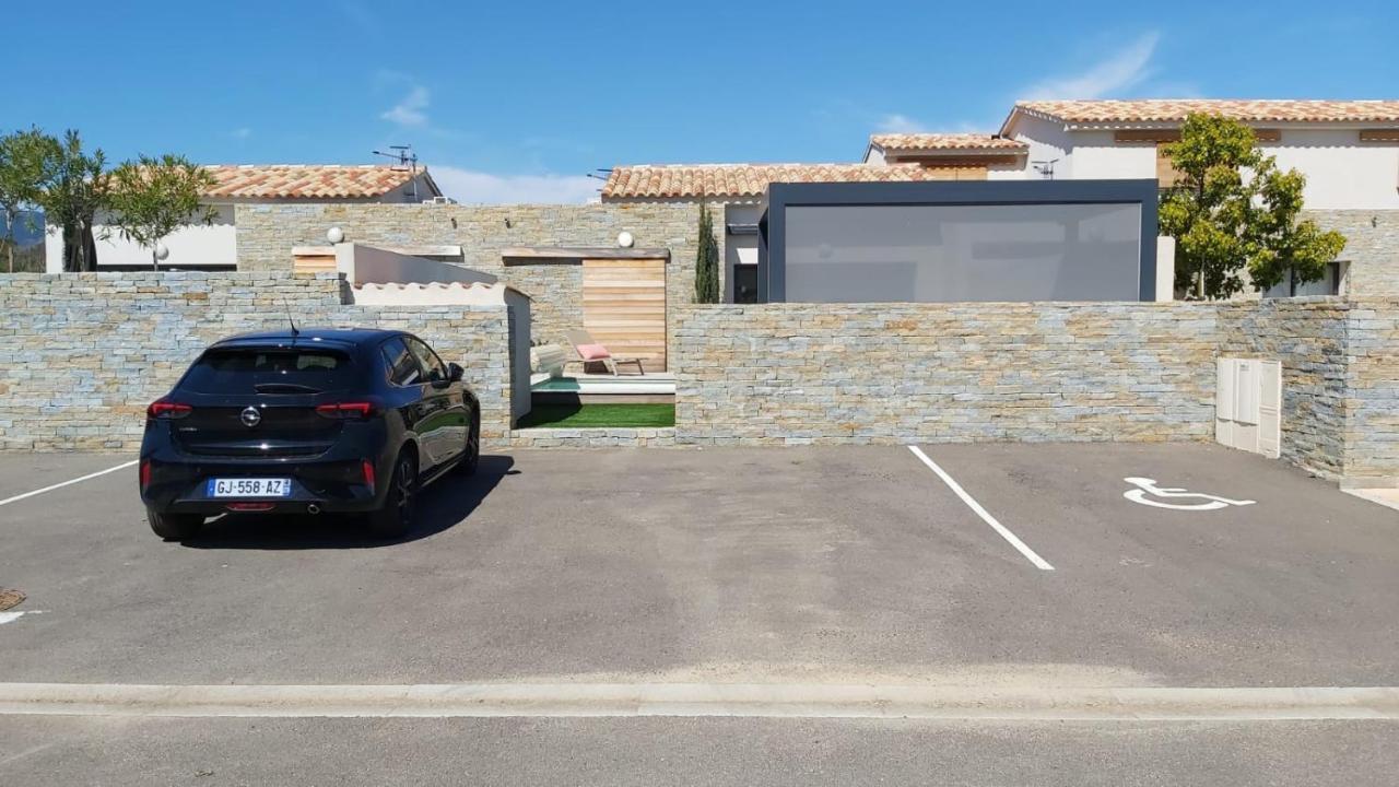 Villa Home Holiday A Cala Rossa Lecci Bagian luar foto