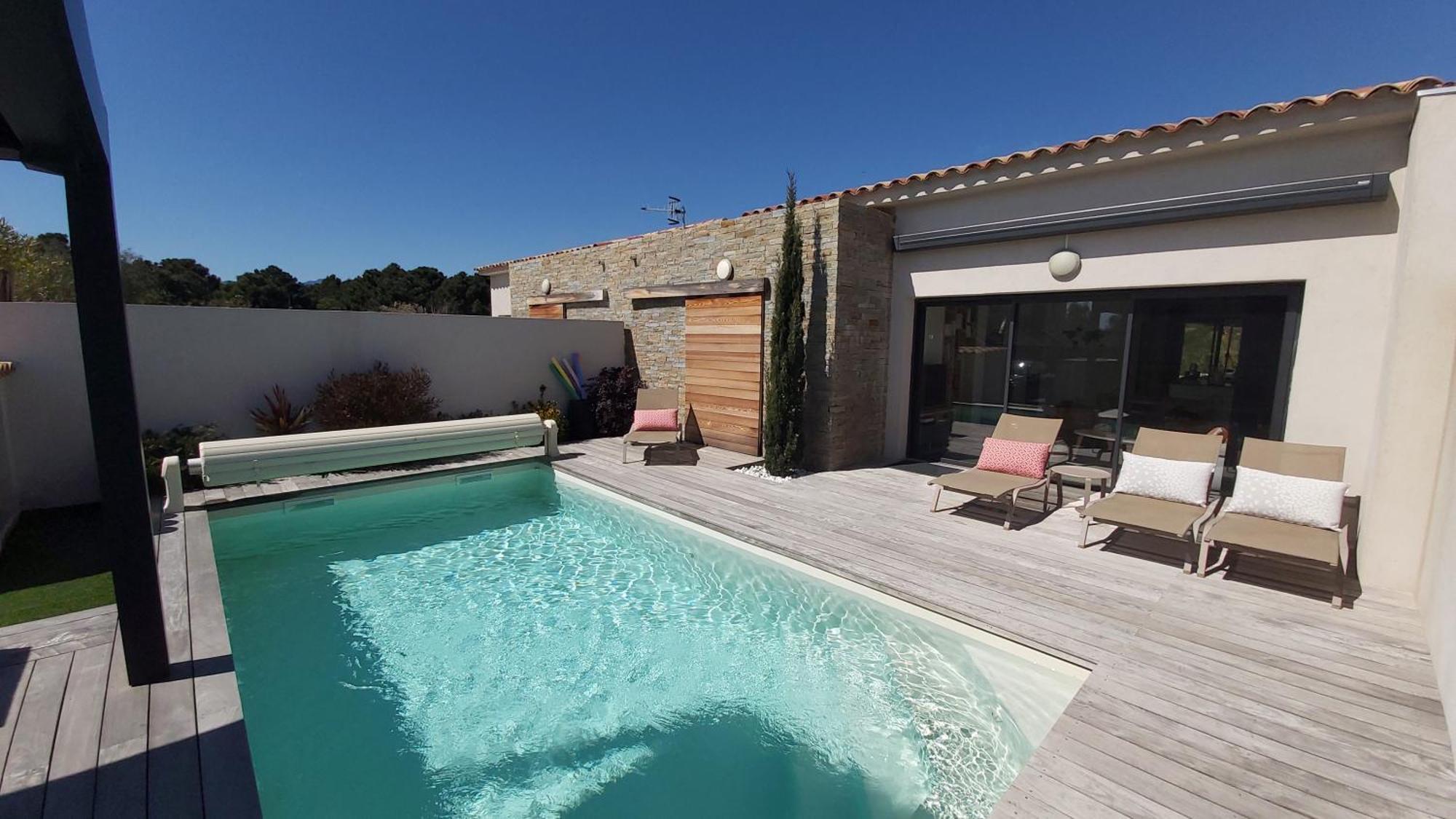 Villa Home Holiday A Cala Rossa Lecci Bagian luar foto